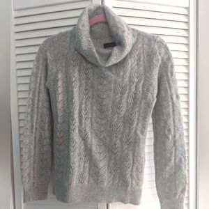 NWT Saks 5th Ave grey cashmere sweater (s:small)